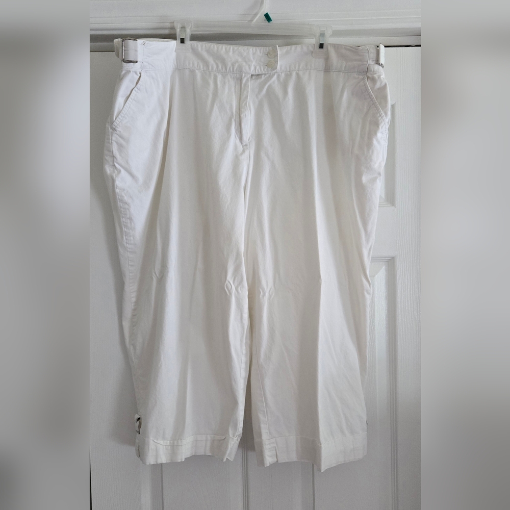 Dress Barn White Casual Capris Pants, Size 24
